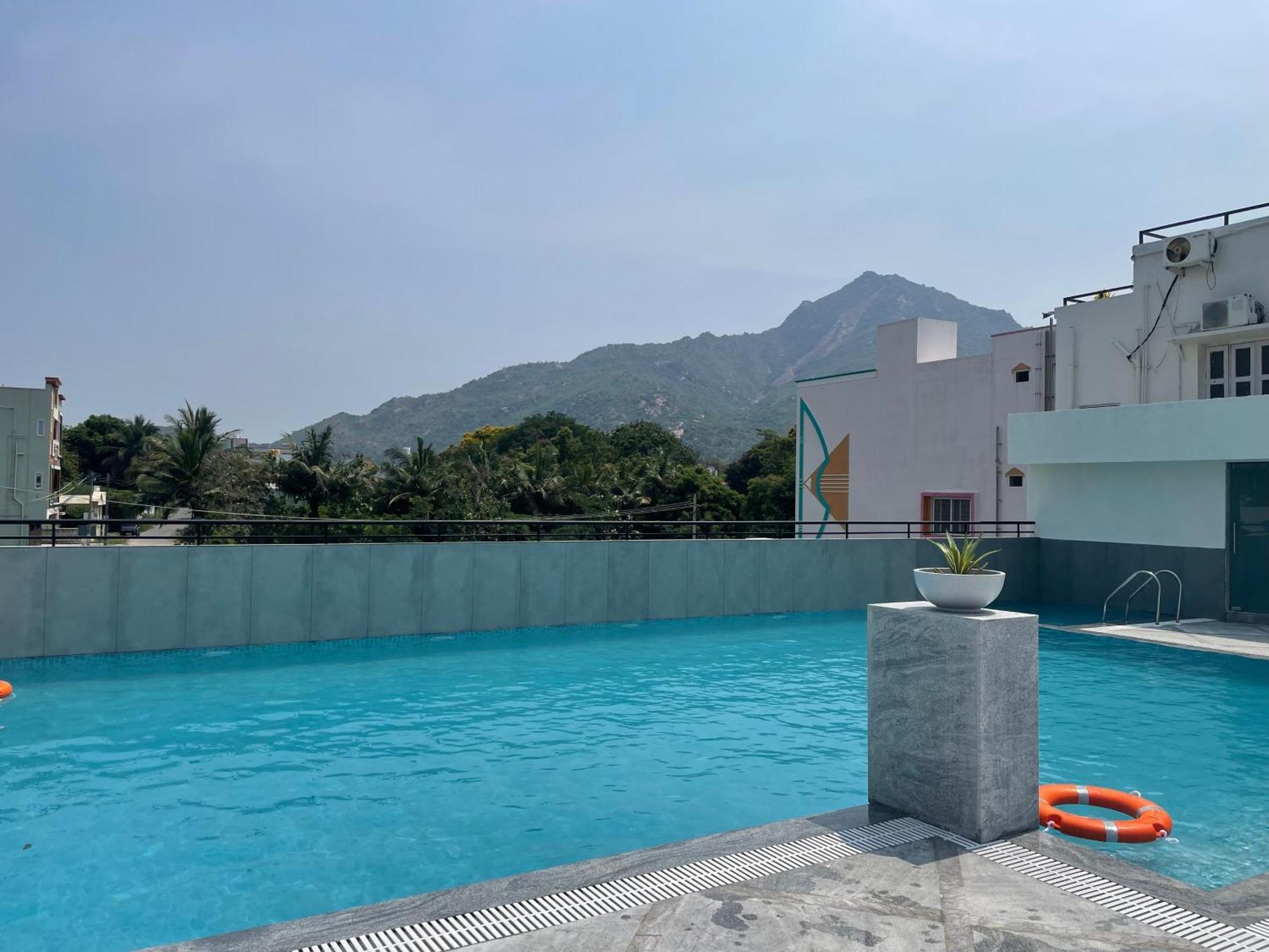 Aashreya Suites Тируваннамалай Экстерьер фото