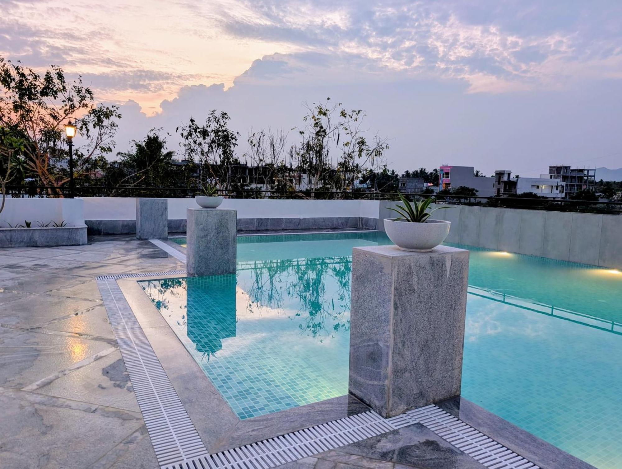Aashreya Suites Тируваннамалай Экстерьер фото